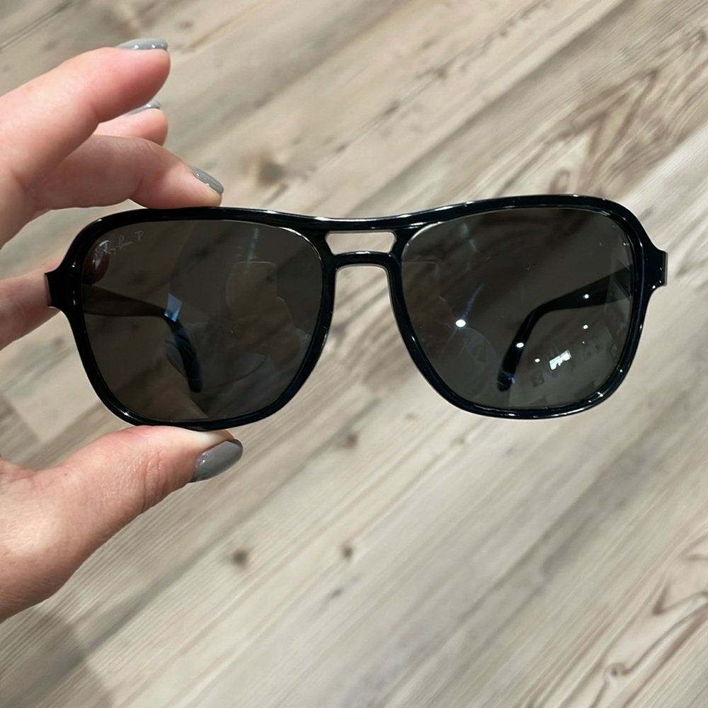 Ray-Ban State Side
